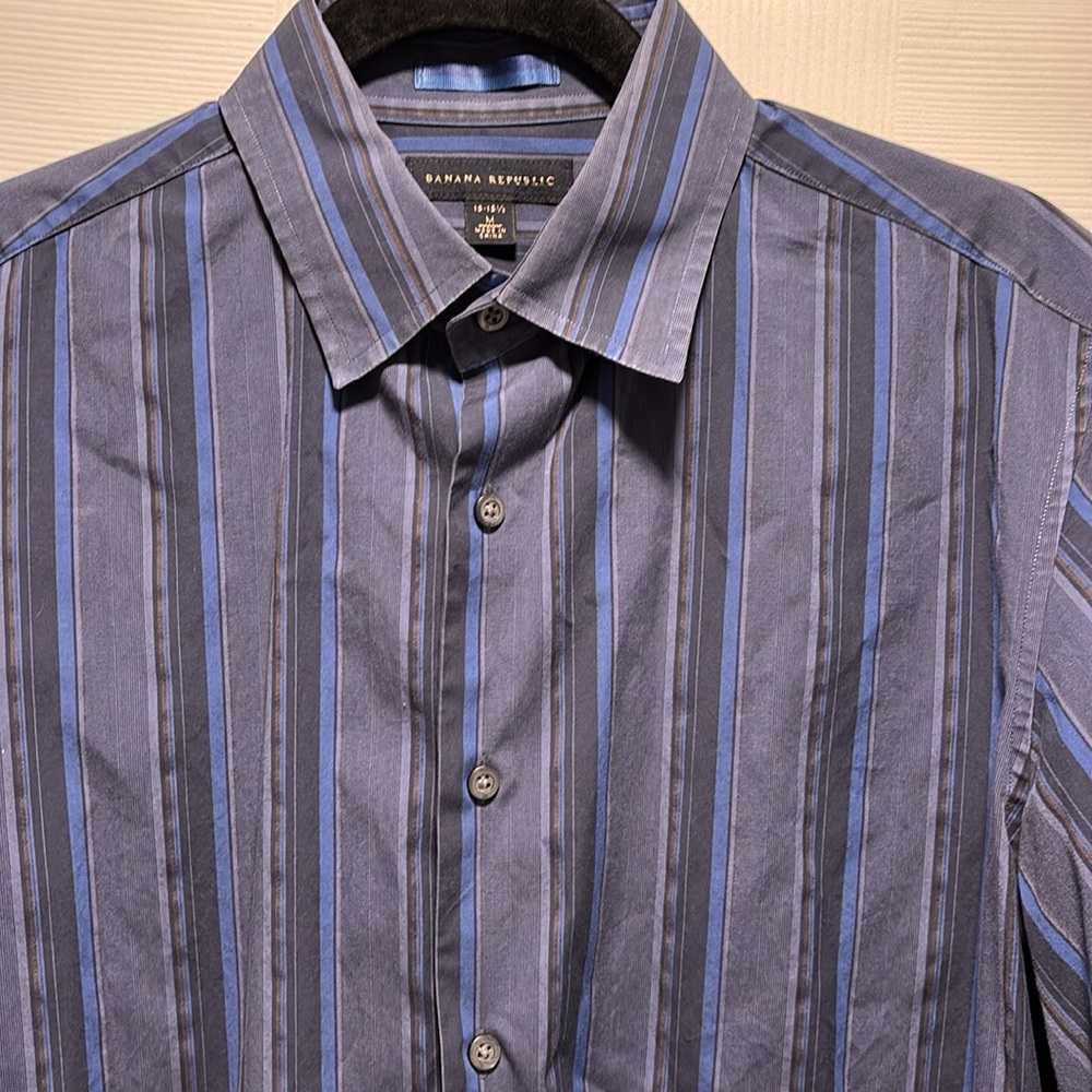 Banana Republic Long Sleeve Oxford Buttoned Down Shirt
